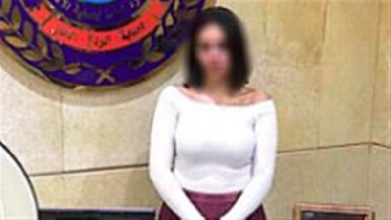 المتهمة بنشر فيديوهات خادشة 