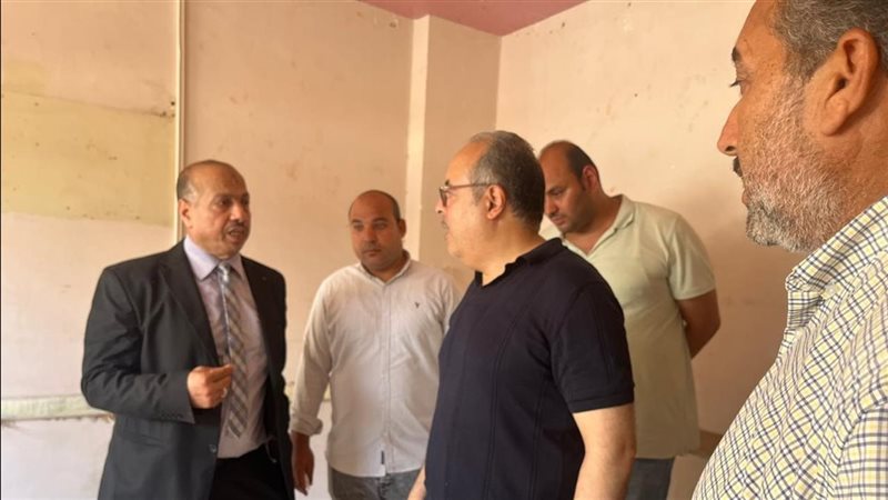 مسؤولو الإسكان
