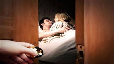 رسايل الواتساب فضحتهم .. حبس زوجة وعشيقها في قضية هزت الرأي العام