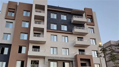 وزير الإسكان يتابع الموقف التنفيذي لمشروع 