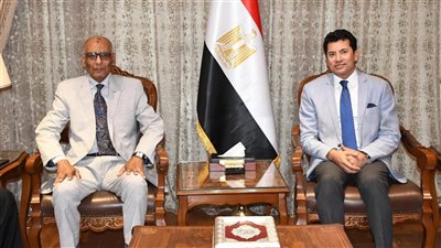وزير الرياضة يبحث مع اتحاد الهوكي استعدادات استضافة مصر للبطولة الأفريقية