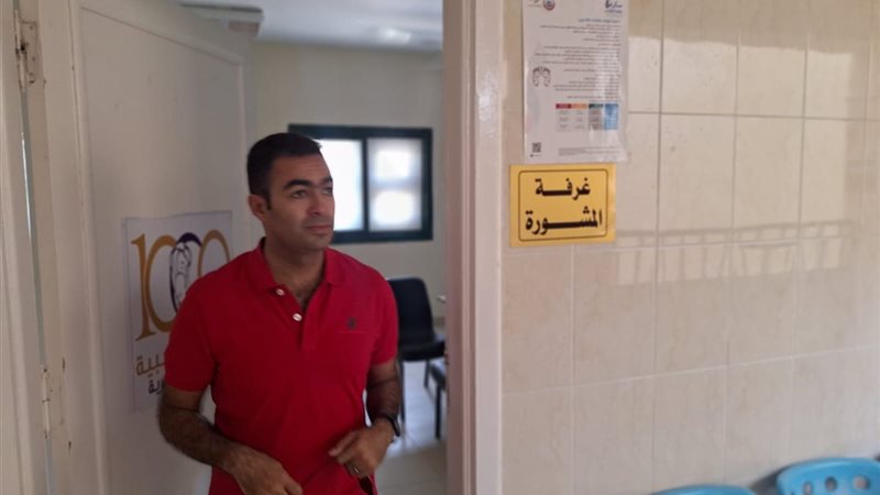 الدكتور أيمن محمد عباس وكيل وزارة الصحة 
