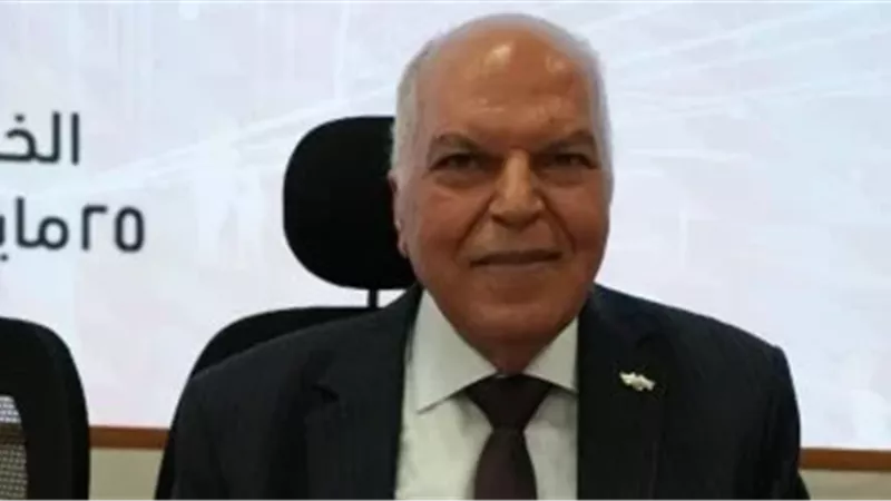 خلف الزناتي نقيب المعلمين 