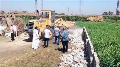إزالة 36 حالة بناء خالف.. واسترداد 5 أفدنة من أملاك الدولة بأسيوط