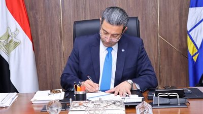 محافظ دمياط يقرر النزول بالحد الأدني للقبول بمدارس التعليم الفني