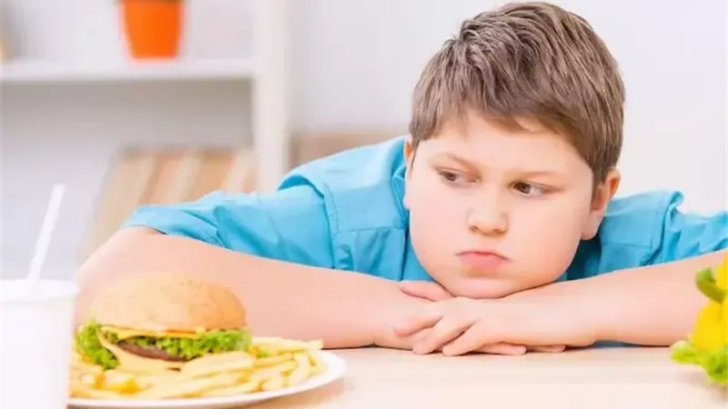  السمنة عند الأطفال