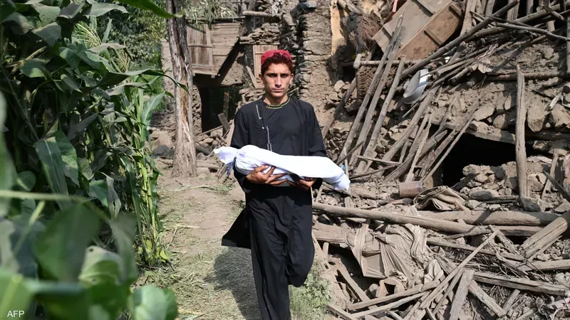 الزلزال أودى بحياة المئات