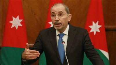 وزير الخارجية الأردني: إسرائيل تريد تغيير خريطة المنطقة وتعبث بنسيج سوريا الوطني 