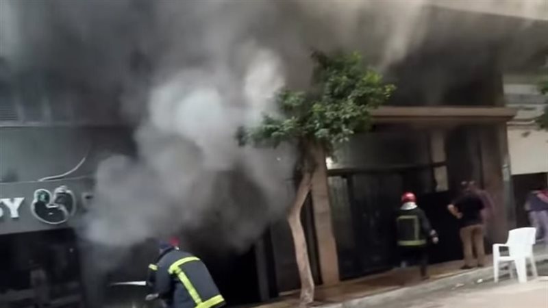 اندلاع حريق داخل معرض دراجات بخارية بالإسكندرية