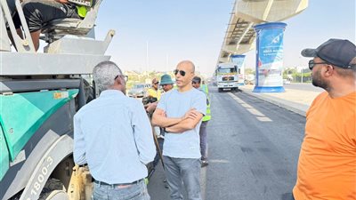  رئيس جهاز القاهرة الجديدة يتفقد أعمال تطوير محور محمد بن زايد