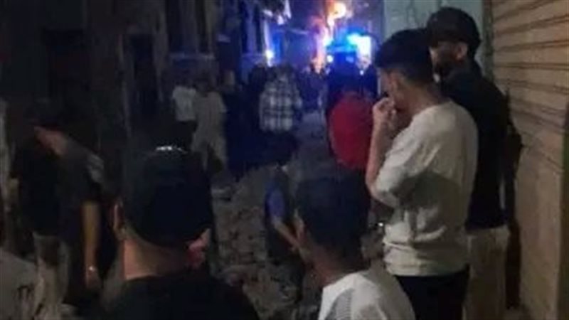 انهيار جزئي لعقار سكني 