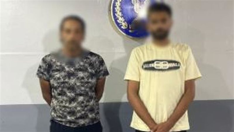 المتهمان عقب ضبطهما 