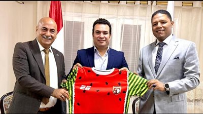 عصام الحضري يدعم فريق كفر البطيخ بمكالمة هاتفية مع وكيل شباب دمياط