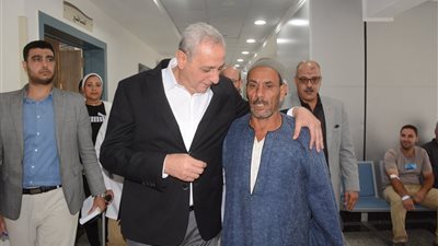 محافظ الغربية يتفقد مستشفى طنطا العام الجديد | صور 
