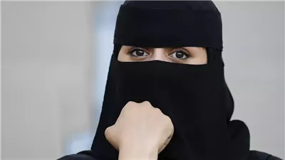 أيهما الزي الشرعي الخمار أم النقاب؟.. أمين الفتوى يجيب
