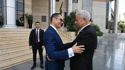 مصر وتونس تبحثان تعزيز التعاون الاقتصادي المشترك.. تفاصيل 