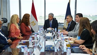 وزير السياحة يستقبل عضو مجلس الروتاري الدولي لبحث ملف الترويج السياحي