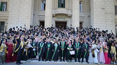 جامعة القاهرة تحتفل بتخريج دفعة 2025 من كلية الطب البيطري