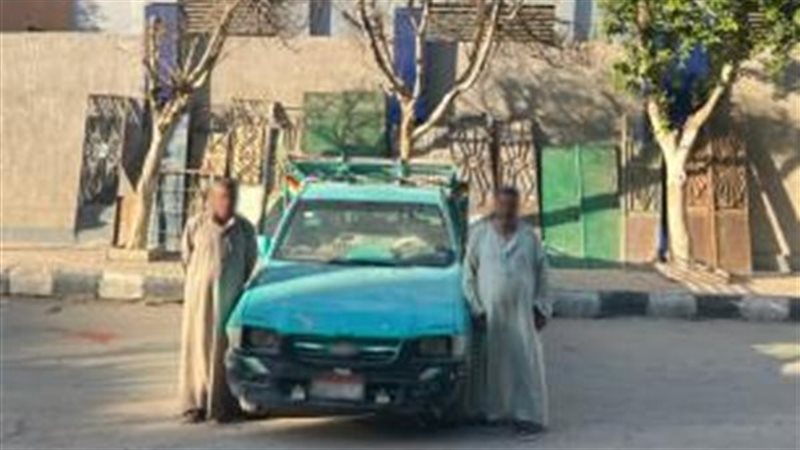 المتهمين بسرقة أبواب مدافن في المنيا
