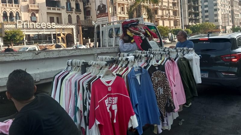 إزالة إشغالات بشارع الأهرام بمصر الجديدة 