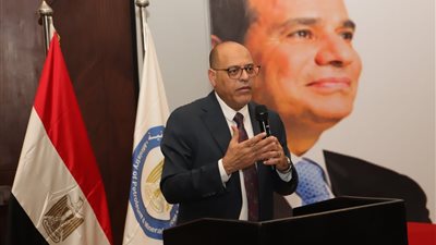 «جبران»: قانون العمل الجديد هدفه الأمان الوظيفي للعمال والتشجيع على الاستثمار