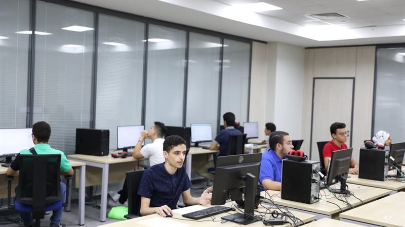 تنسيق الدبلومات الفنية 
