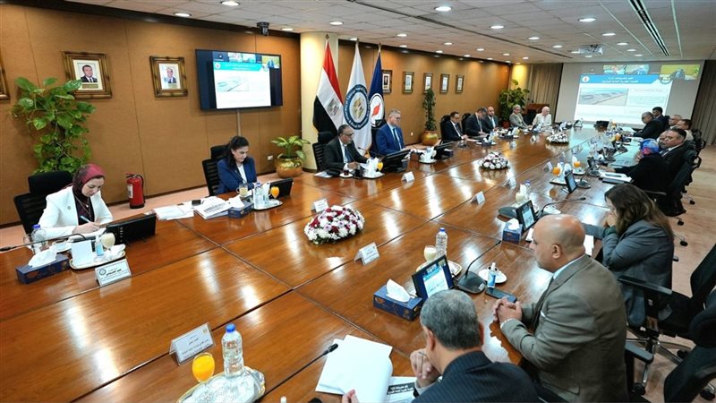 وزير البترول