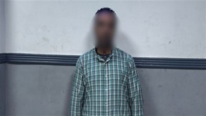 المتهم بـ سرقة هاتف محمول من داخل مسجد  