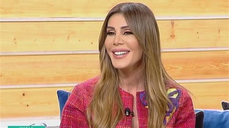 يمنى شري