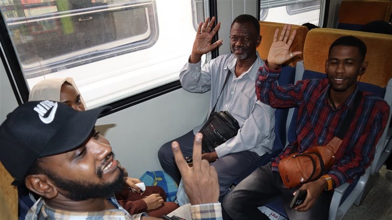 السودانيين العائدين طوعية إلى وطنهم