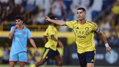 بقيادة رونالدو.. النصر يكتسح الرياض بخماسية ويشارك الاتحاد صدارة الدوري