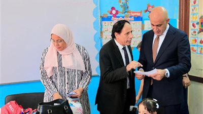 وزير التعليم يستكمل متابعة انطلاق العام الدراسي بمدارس القاهرة