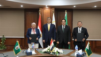 محافظة الجيزة توقع بروتوكول تعاون مع جامعة القاهرة لتعقيم الكلاب الضالة