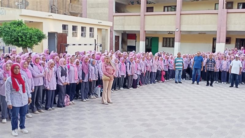 صورة من داخل المدارس