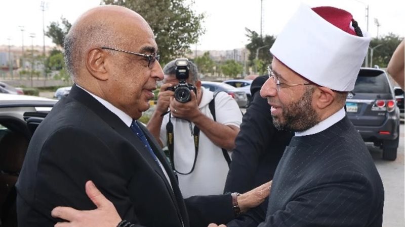 وزير العدل خلال استقباله ن قبل وزير الأوقاف