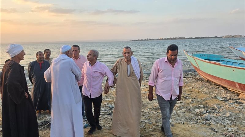 متابعة منع صيد الاسسماك ببحيرة قارون