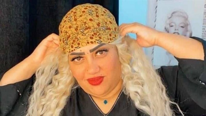 التيك توكر أم سجدة