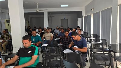 وزير العمل يتابع اختبارات جديدة للمرشحين للعمل بالأردن