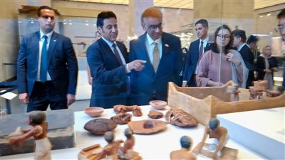 رئيس جمهورية سنغافورة يزور المتحف القومي للحضارة المصرية