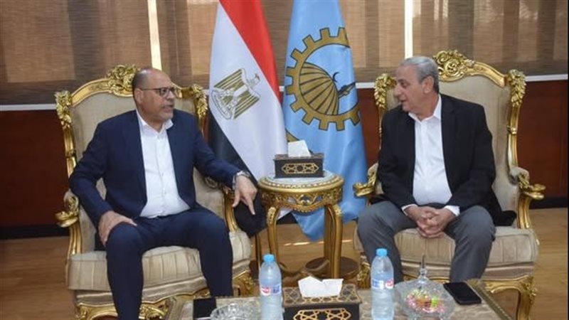 وزير العمل في الغربية لمتابعة حادث حريق مصنع المحلة