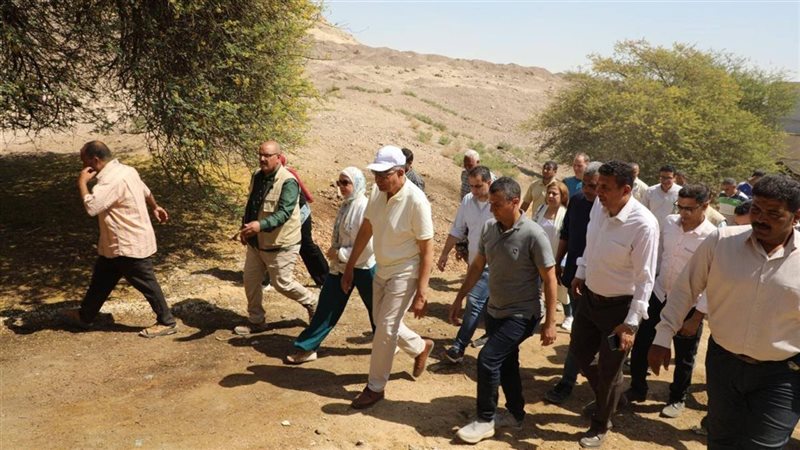  محافظ المنيا يتفقد أعمال البعثة الأجنبية المشتركة 