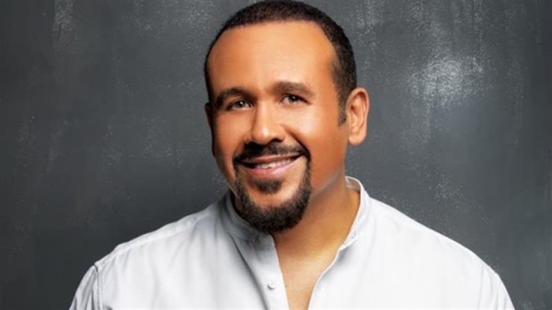 هشام عباس