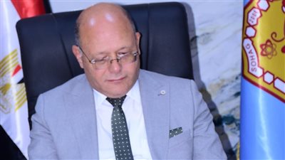 رئيس جامعة سوهاج يجتمع بإدارة «المدن الجامعية» لتحديد آليات التسكين الجديدة