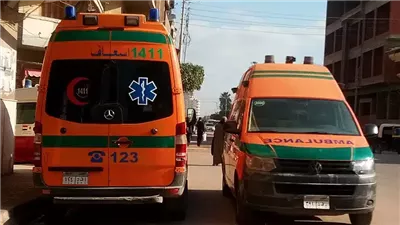 الدفع بـ 34 سيارة إسعاف لموقع حادث انقلاب أتوبيس بالمنيا