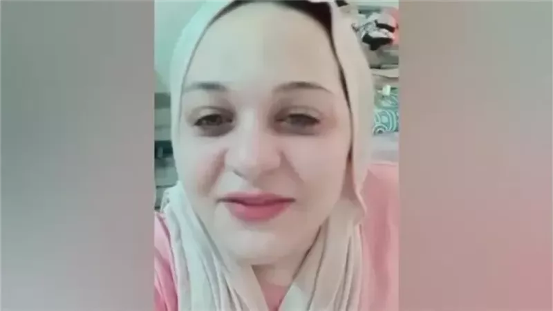 بنت مبارك