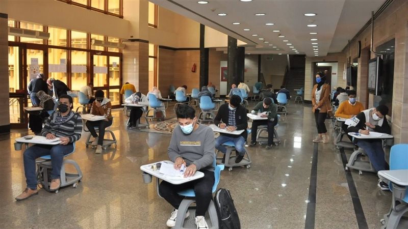 لجان الامتحانات