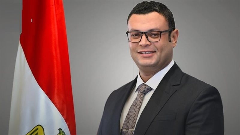 وزير الإسكان 