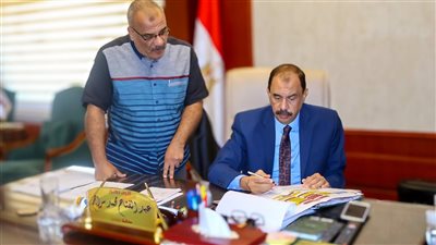 محافظ سوهاج يعتمد الهيكل التنظيمي الجديد واستحداث 4 إدارات بالديوان العام