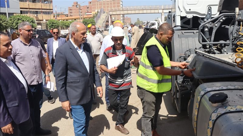 جانب من اصطفاف المعدات