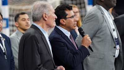 وزير الرياضة يحضر تتويج مونديال اليد ويهنئ اللاعبين المصريين على أدائهم المميز